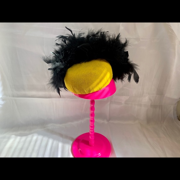 Fascinator hat pill box ! Hand made gorgeous